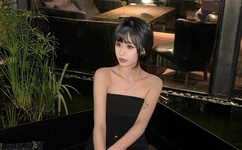 学渣坐在学霸的棒棒上写作业